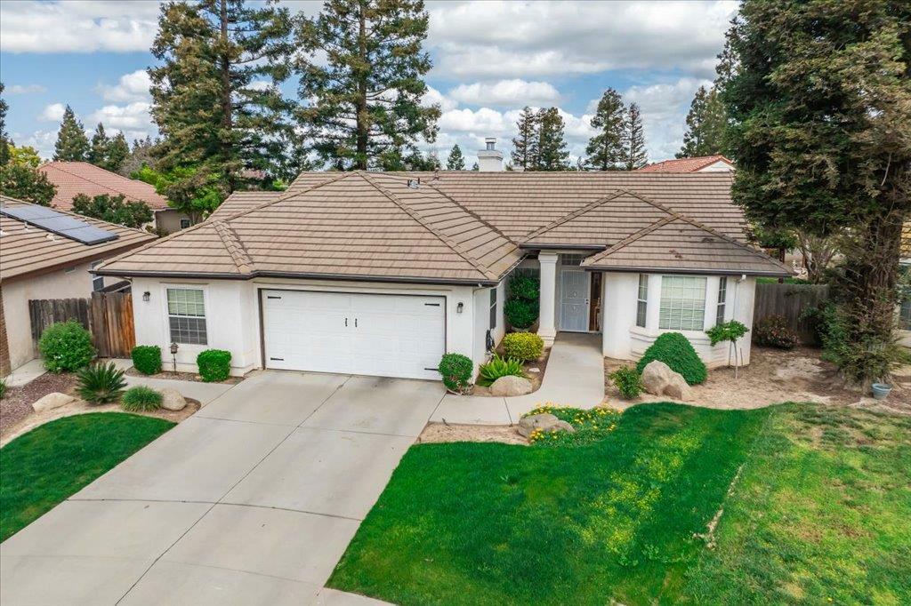 Property Photo: 3159 Cedar Creek Lane CA 93637