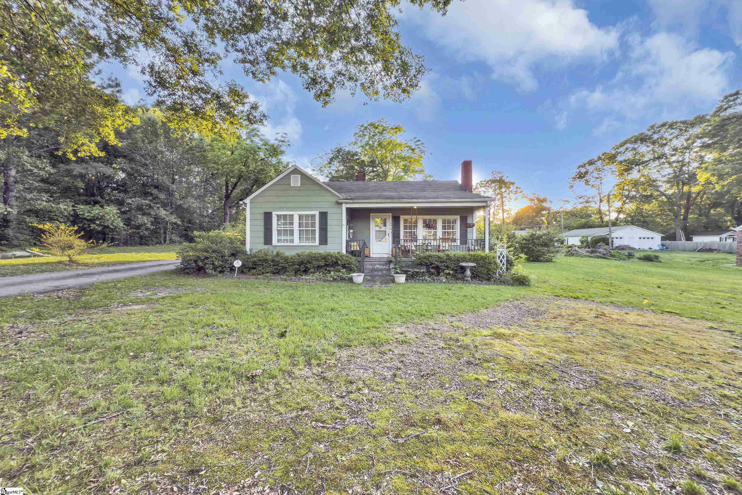 Property Photo:  2413 Andrews Road  SC 29302 