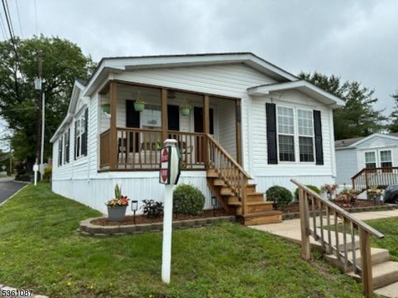Property Photo: 512 Kenbury Rd. NJ 08876