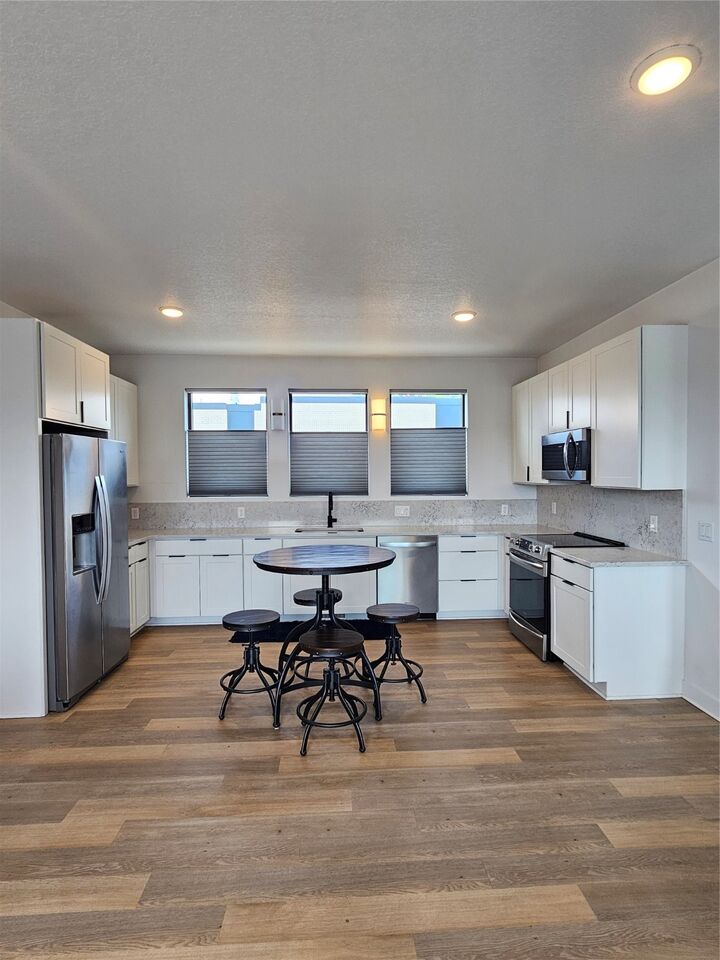 Property Photo:  924 12th Street  IA 50309