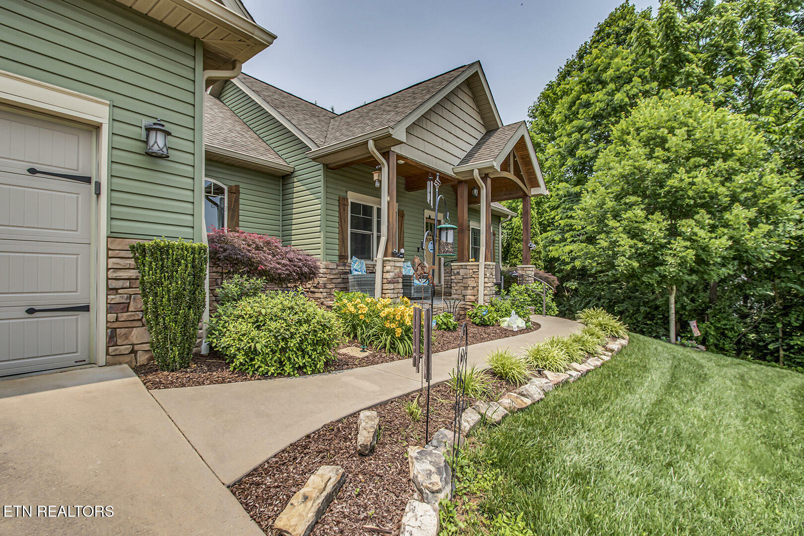 Property Photo: 418 Cheeyo Place TN 37774