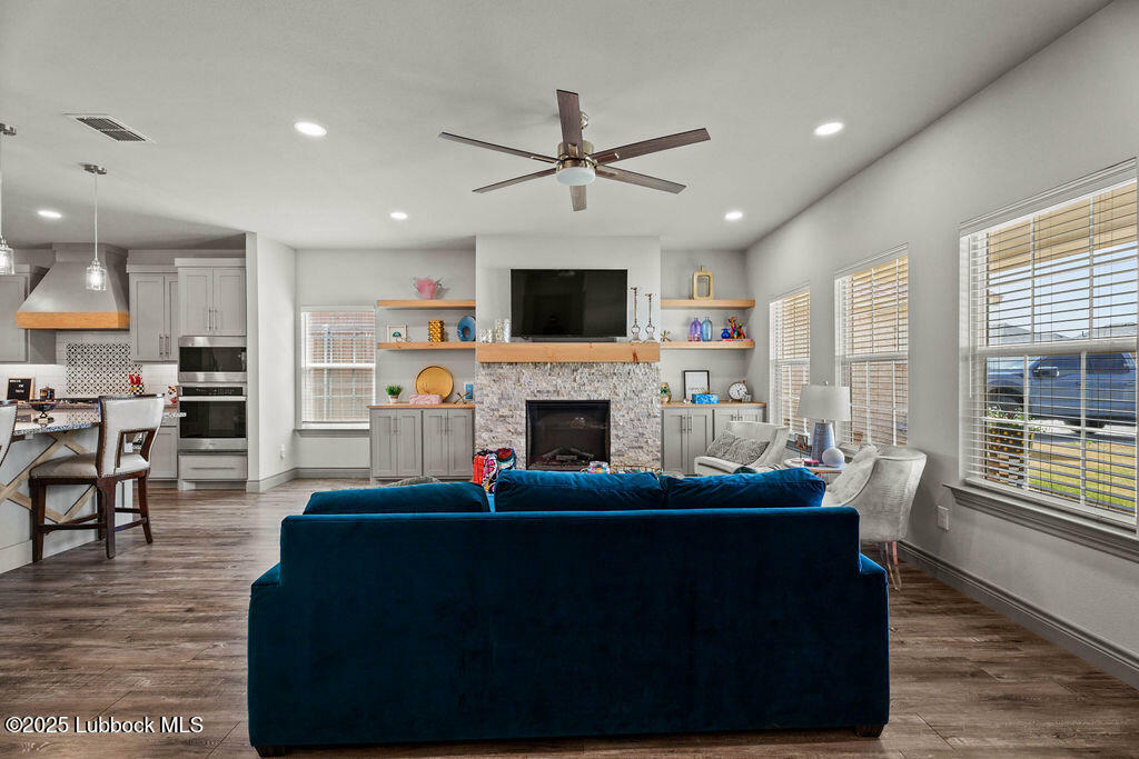 Property Photo: 902 N Fulton Avenue TX 79416