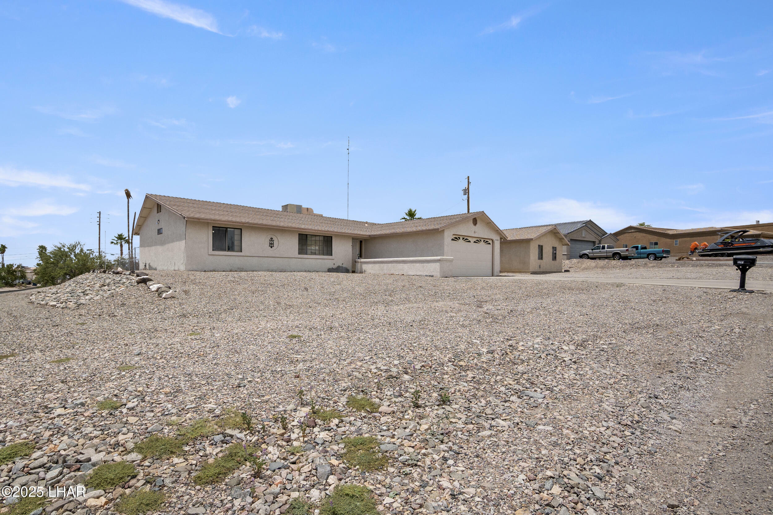 Property Photo: 3201 Silver Saddle Dr AZ 86406