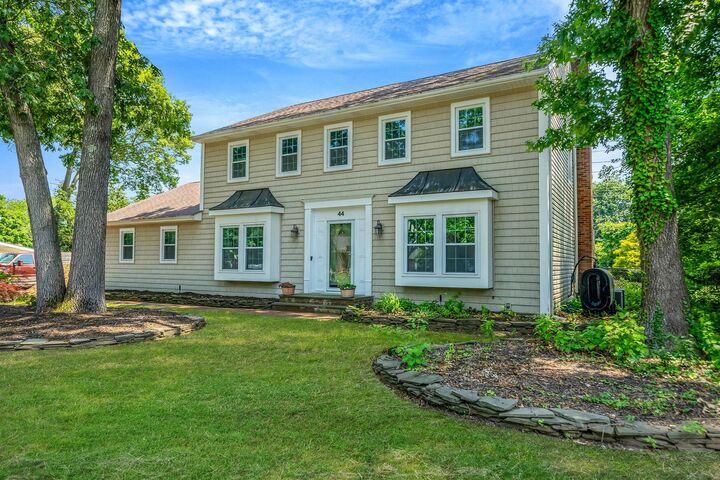 Property Photo:  44 Vineyard Way  NY 11766 