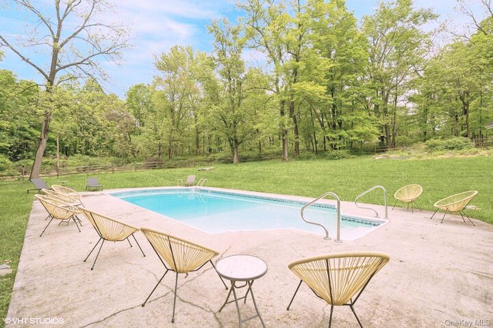 Property Photo:  893 Laroe And Co Hwy 45  NY 10950 