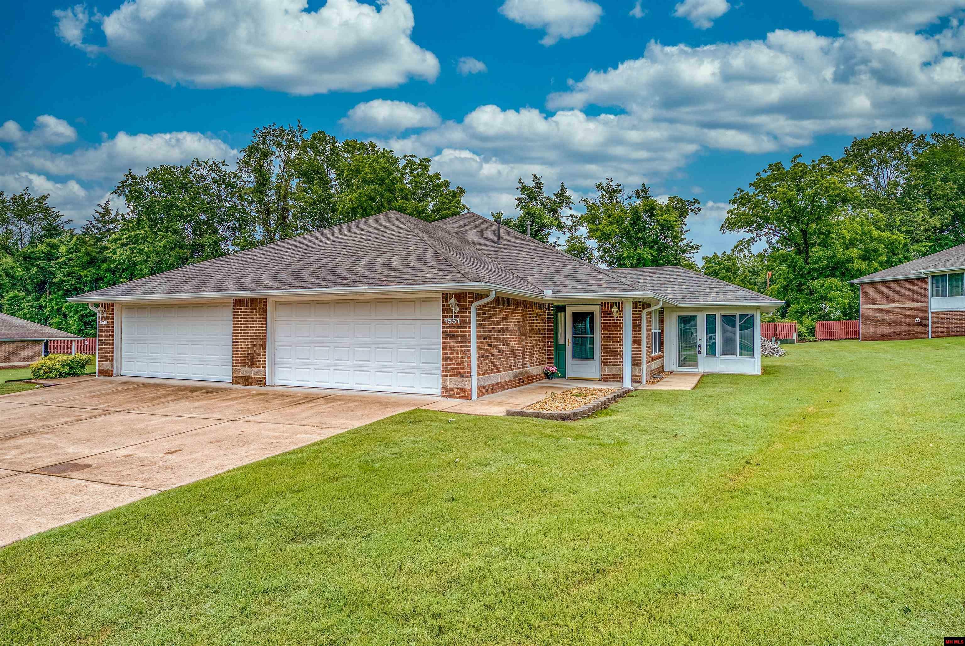 Property Photo:  1551 Meadowhill Drive  AR 72653 