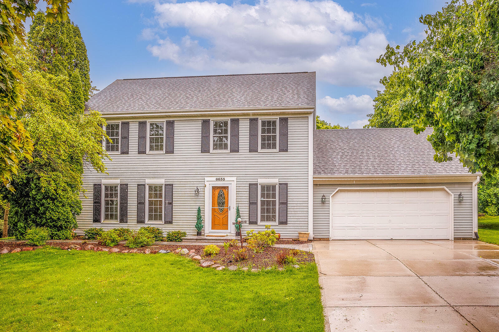 6633 W Beacon Hill Pl  Franklin WI 53132 photo