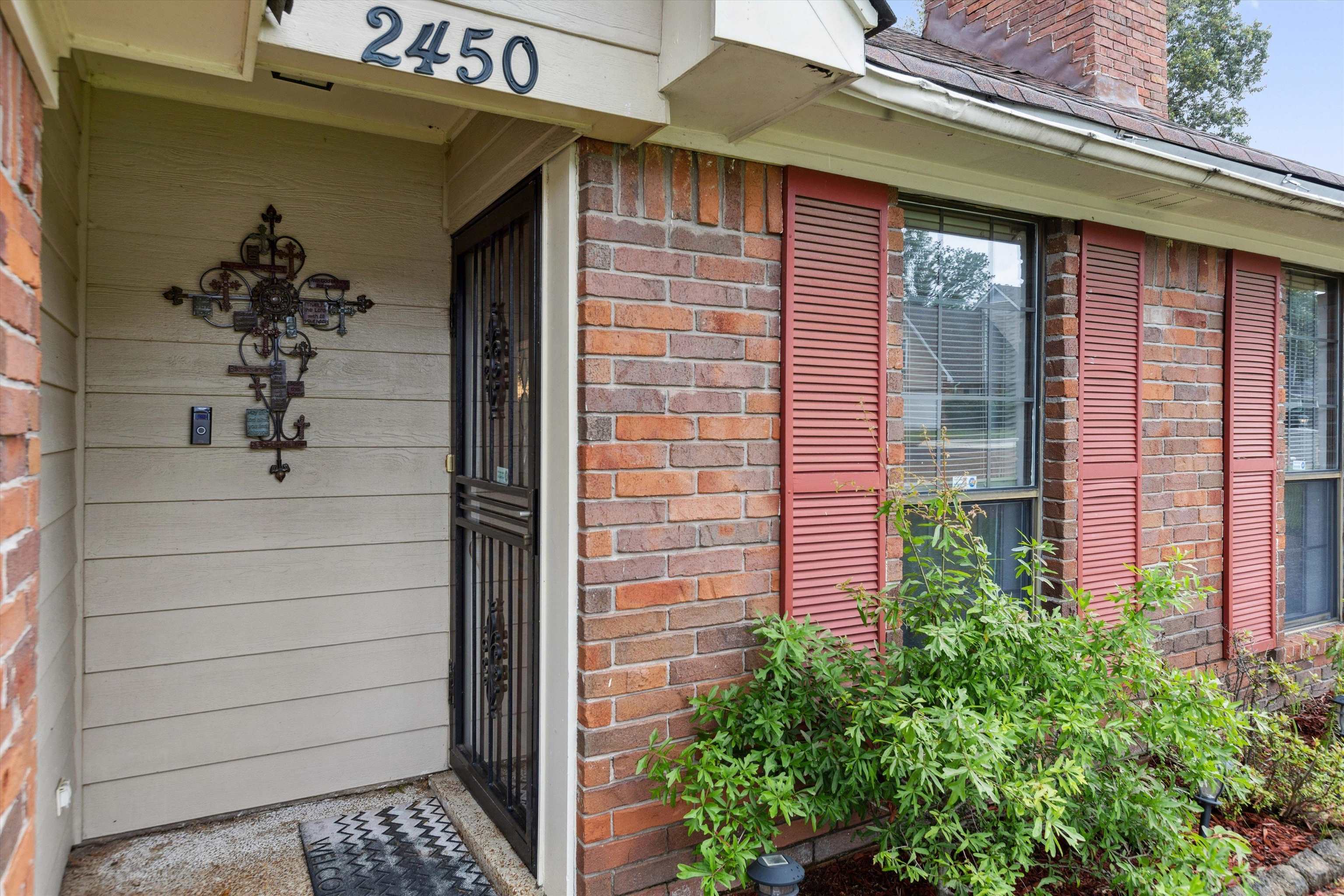 Property Photo: 2450 Green Glen Dr TN 38133