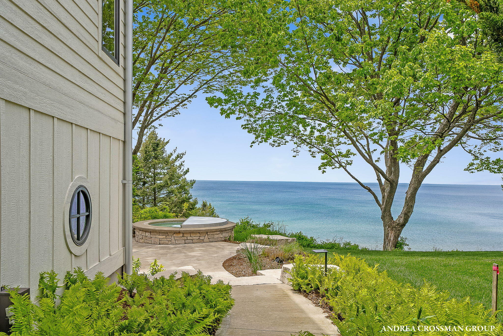 Property Photo: 4101 Lakeridge Drive MI 49424