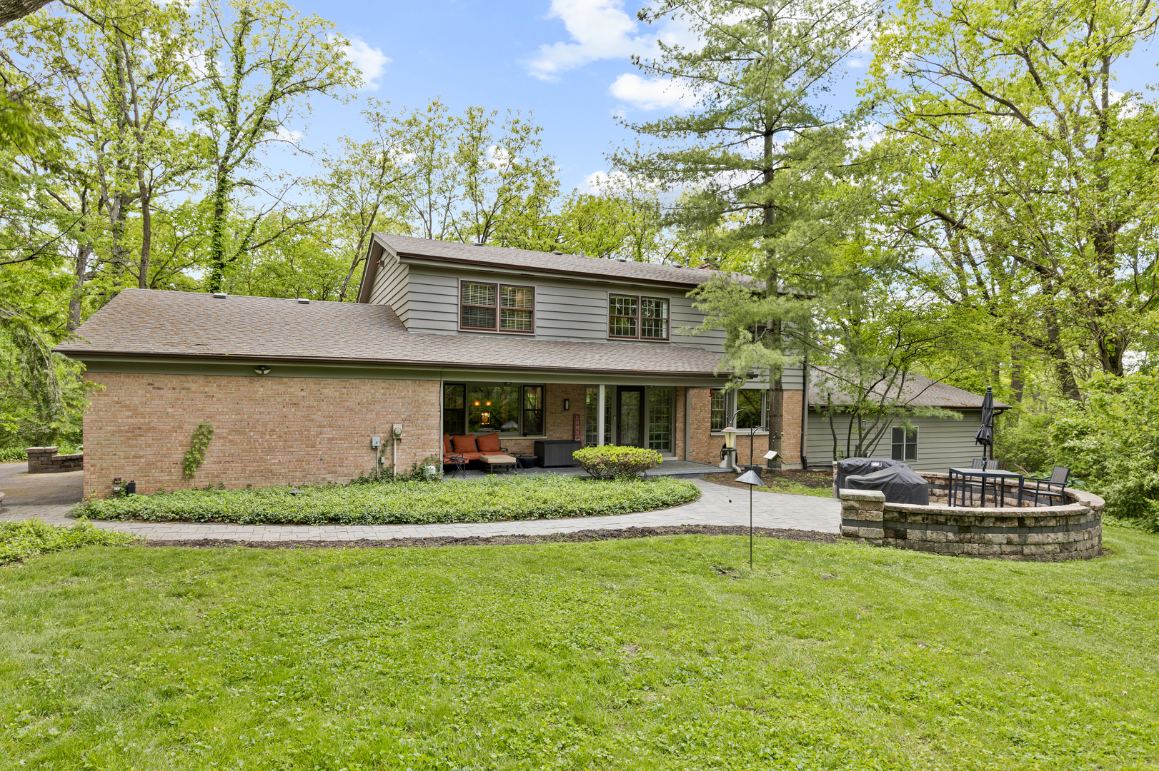 Property Photo:  218 Delnor Avenue  IL 60174 
