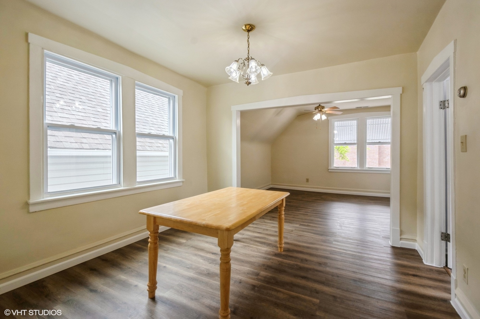 Property Photo: 2109 N Long Avenue IL 60639