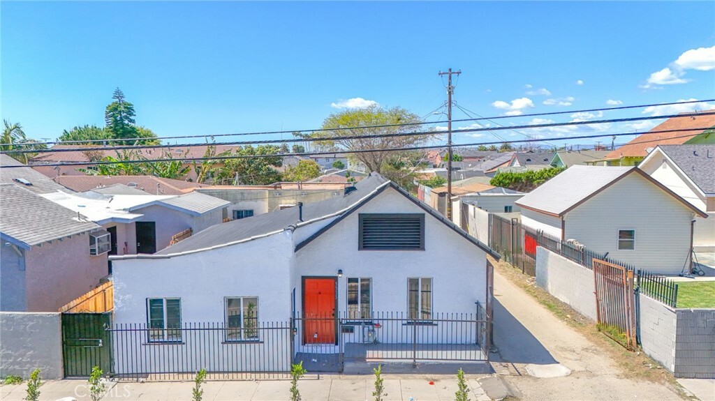 Property Photo: 5515 S Hoover Street CA 90037