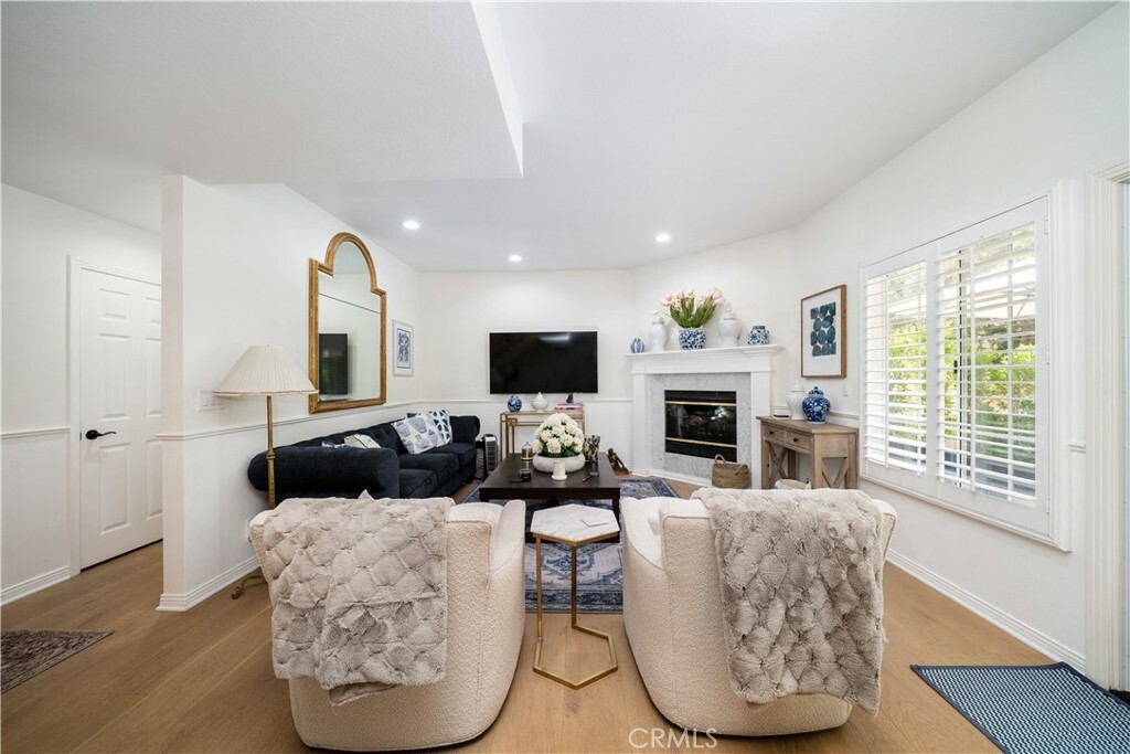 Property Photo: 5200 White Oak Avenue 21 CA 91316