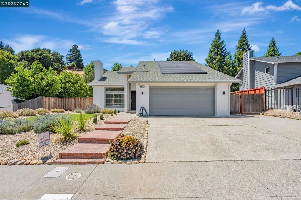 Property Photo: 887 Oxford Way CA 94510