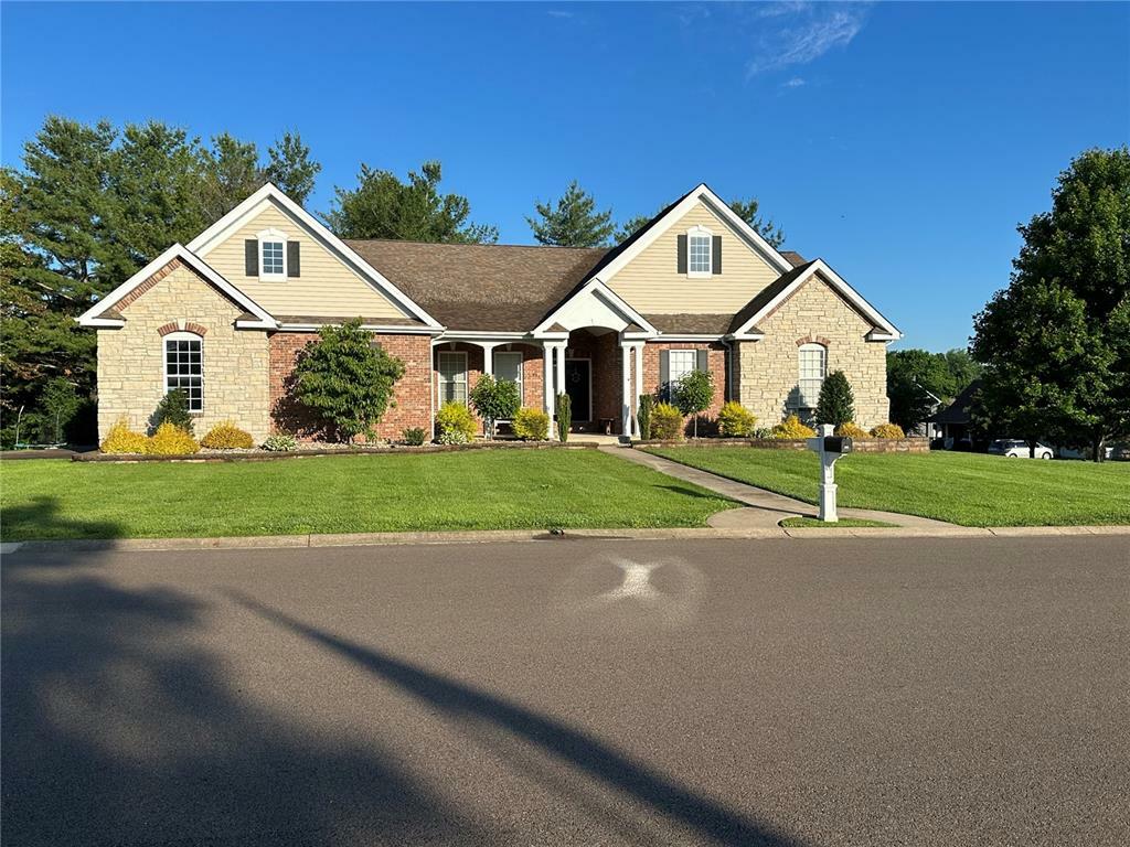 457 Yellowstone Drive  Farmington MO 63640 photo