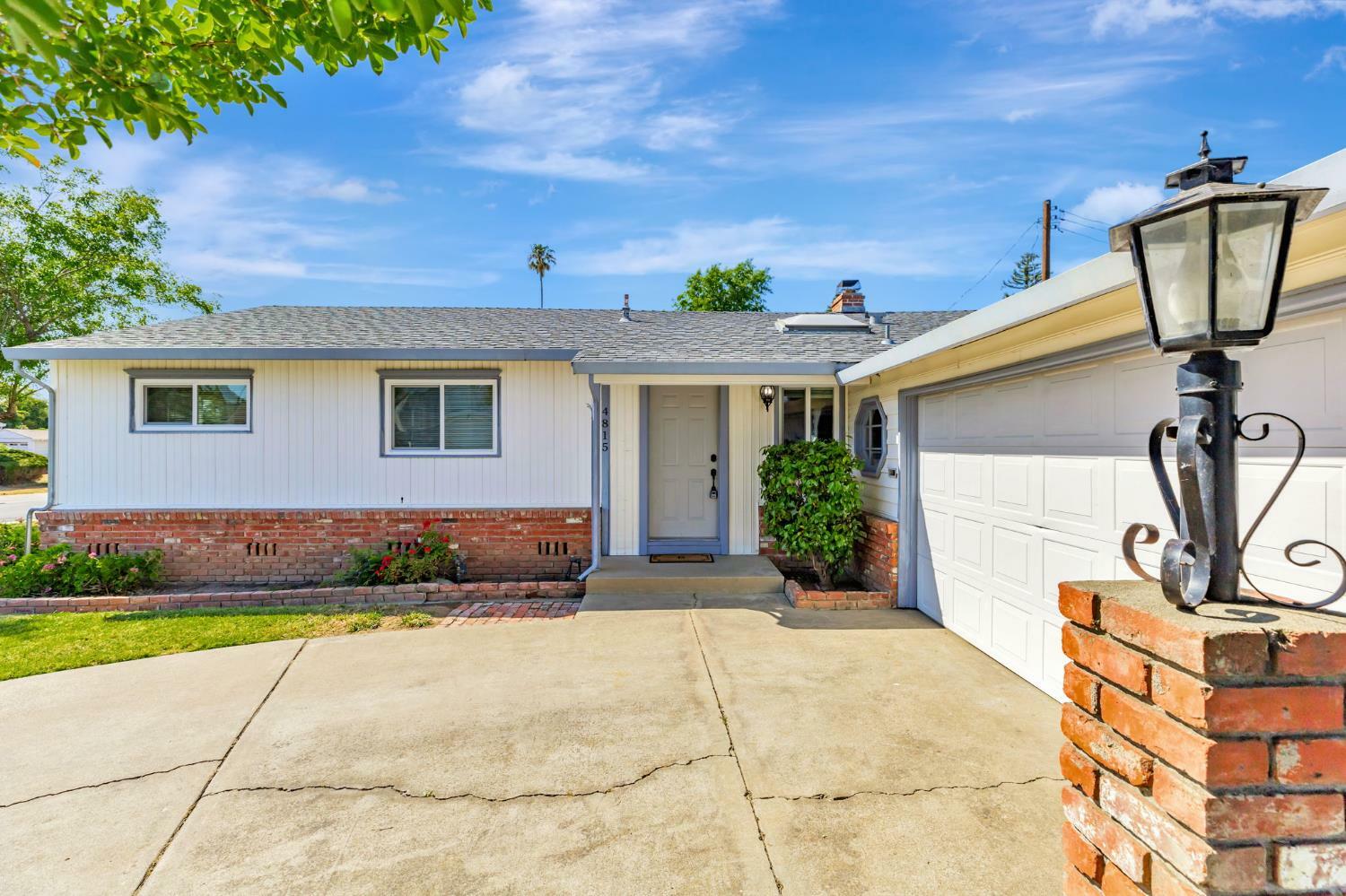 Property Photo:  4815 L Parkway  CA 95823 