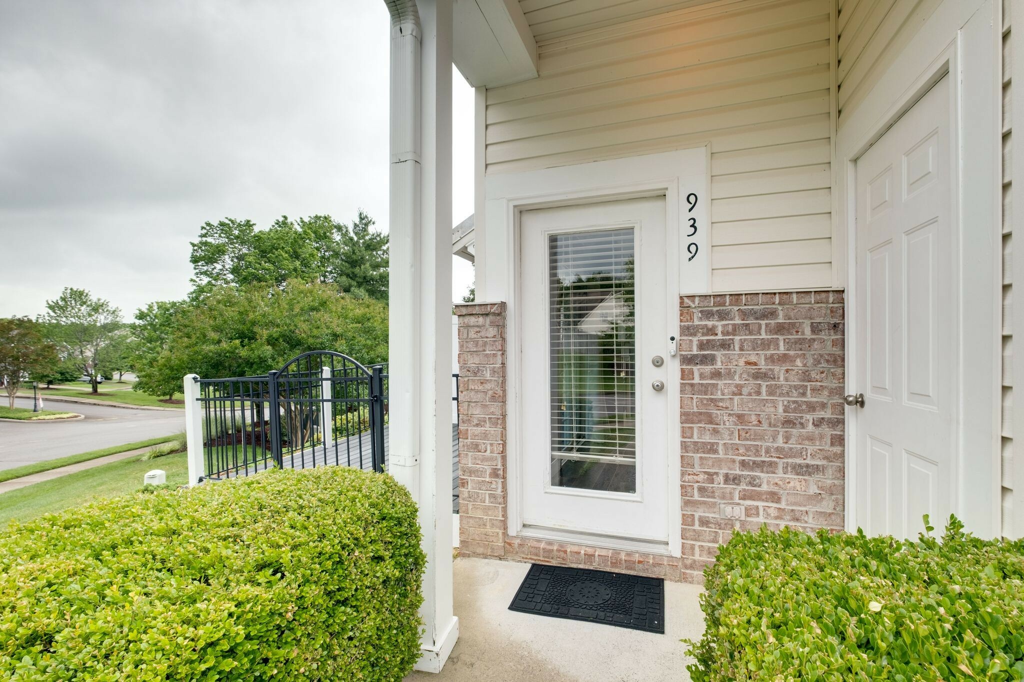 Property Photo:  939 Bracken Trl  TN 37214 