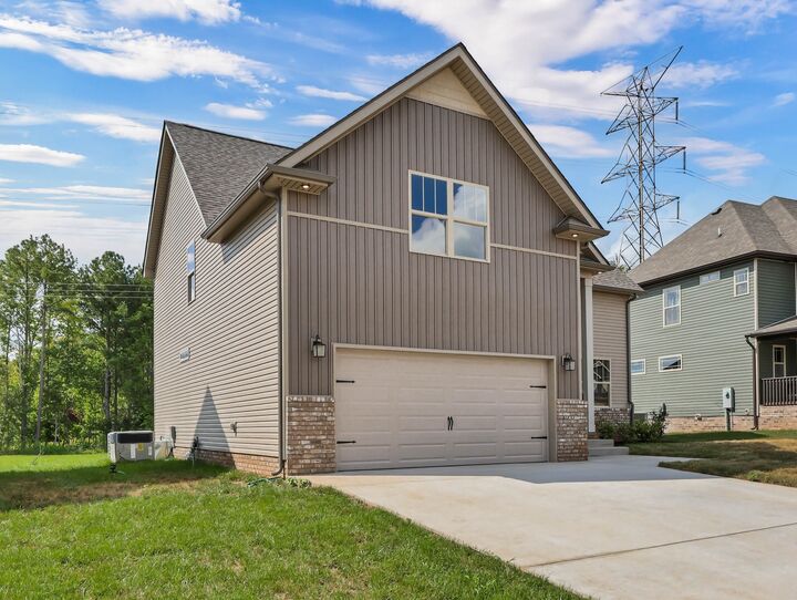 Property Photo:  1737 Heritage Dr  TN 37043 
