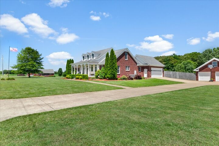 Property Photo:  95 Country Ln  TN 38464 
