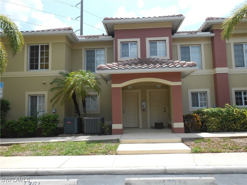 Property Photo: 9409 Ivy Brook Run 1303 FL 33913