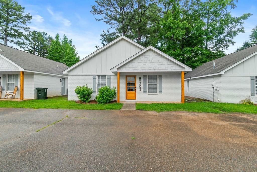 203 Leigh Loop  Oxford MS 38655 photo