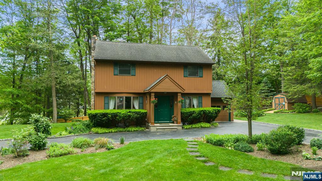 Property Photo:  9 Caldwell Road  NJ 07421 