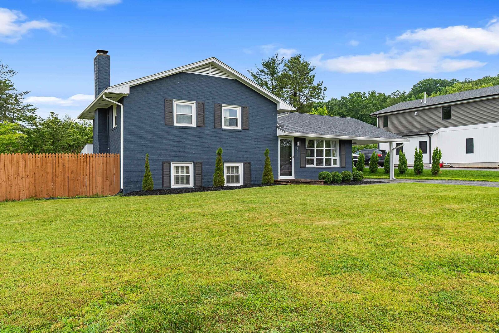 Property Photo: 811 North Drive VA 24060