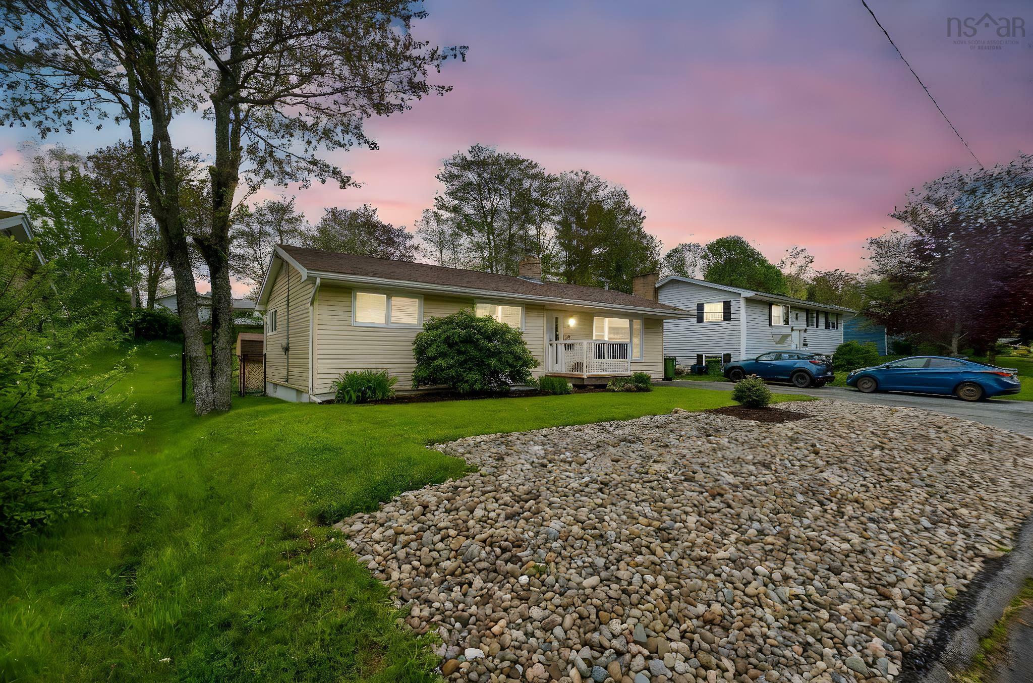 Photo de la propriété: 57 Shea Street NS B4C 2B2