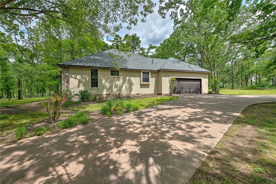Property Photo:  3602 W Fir Street  AR 72758 