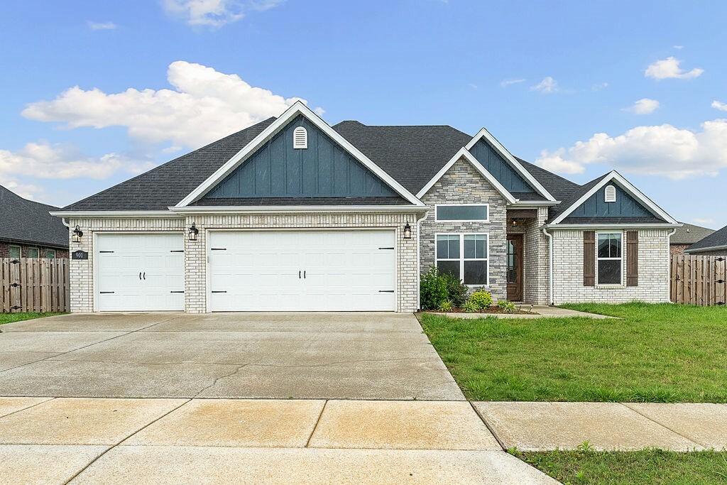 901 Carlock Drive  Pea Ridge AR 72751 photo