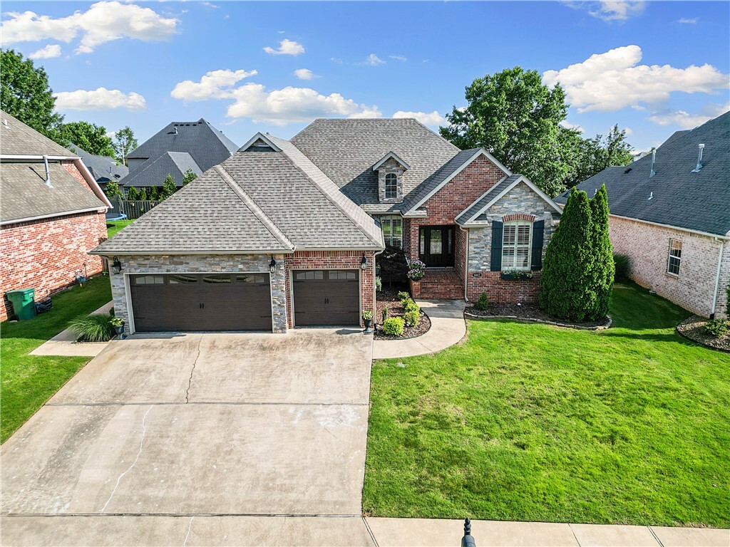 Property Photo: 6612 W Inverness Drive AR 72758