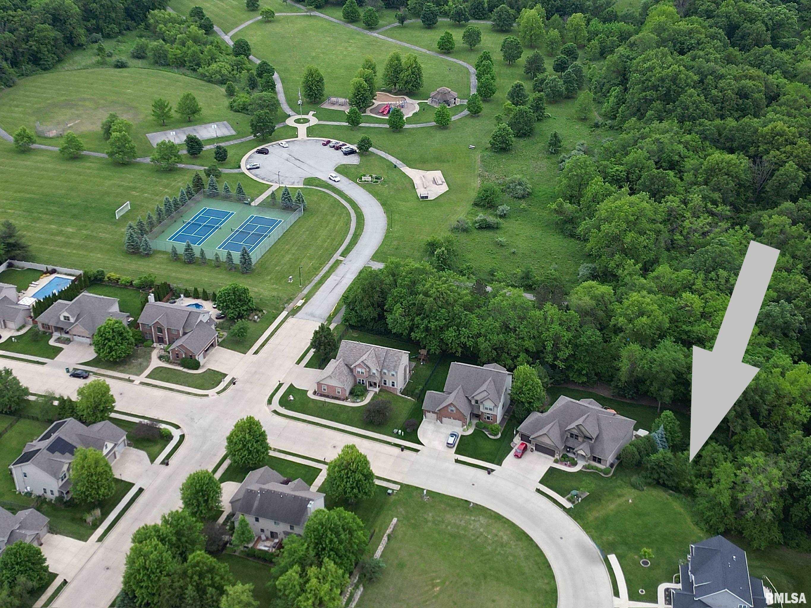 Property Photo:  6711 N Water Oak Drive  IL 61528 