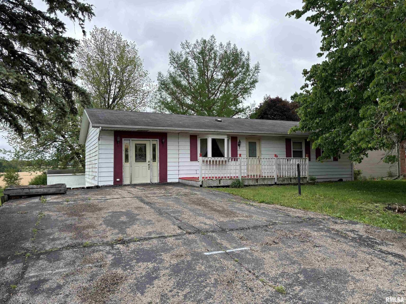 Property Photo:  6 Bay Shore Drive  IL 61540 