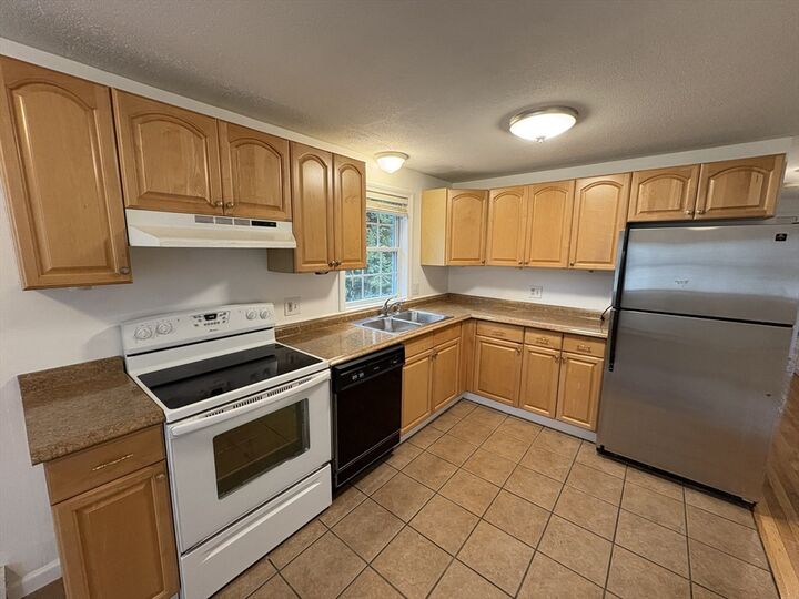 Property Photo: 89 Sun Valley Rd MA 01040