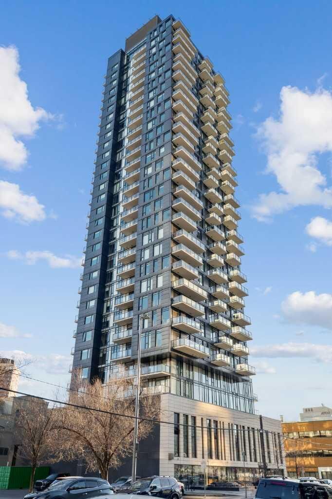 Property Photo: 1010 6 Street SW 1506 AB T2R 1B4