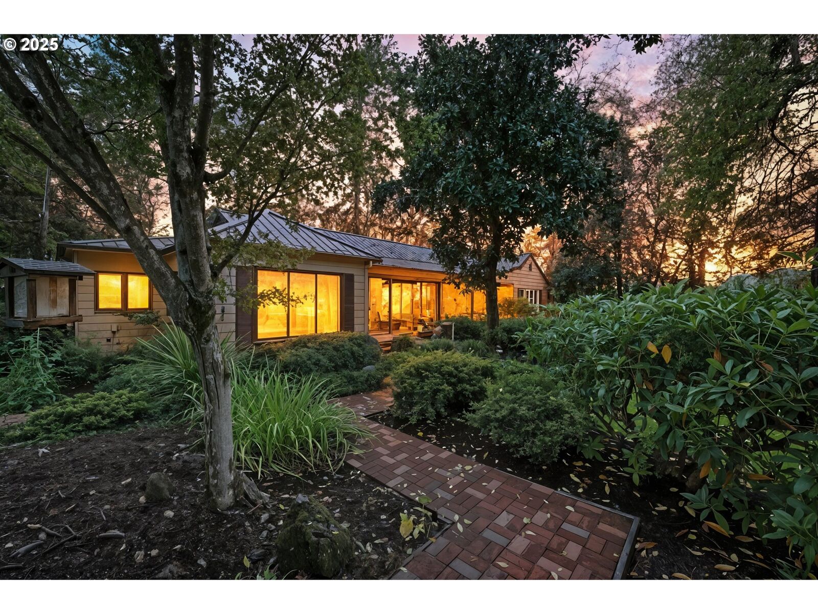 Property Photo:  13720 SW Butner Rd  OR 97005 