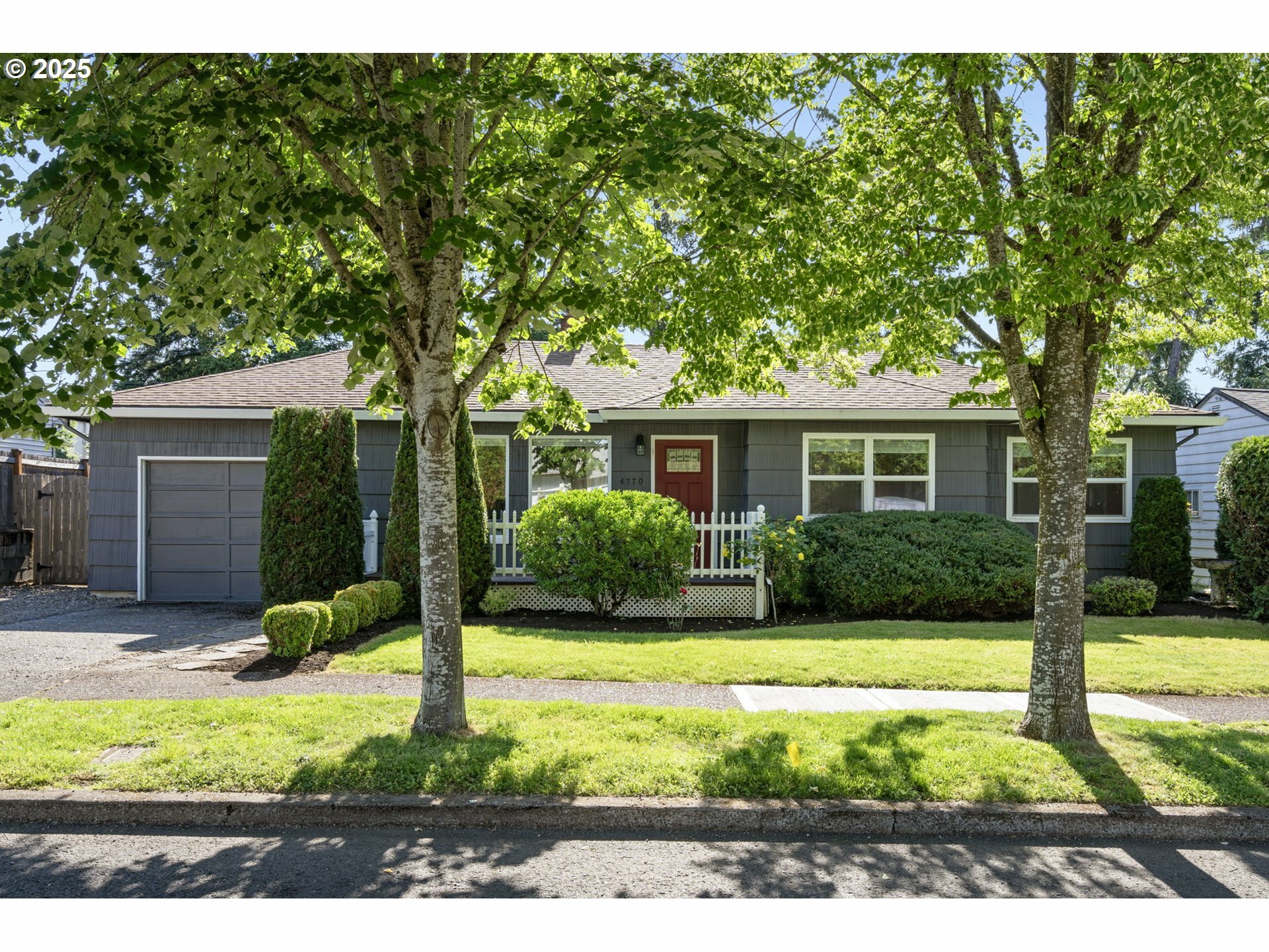 Property Photo: 4770 SW Beech Dr OR 97005