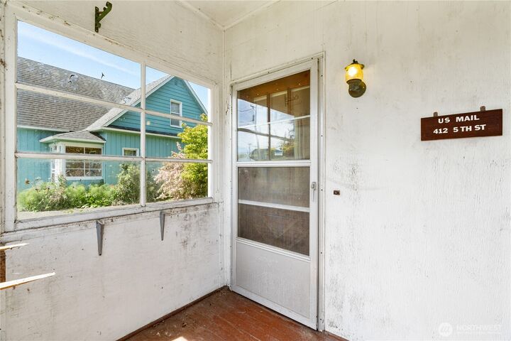 Property Photo:  412  5th Street  WA 98550 