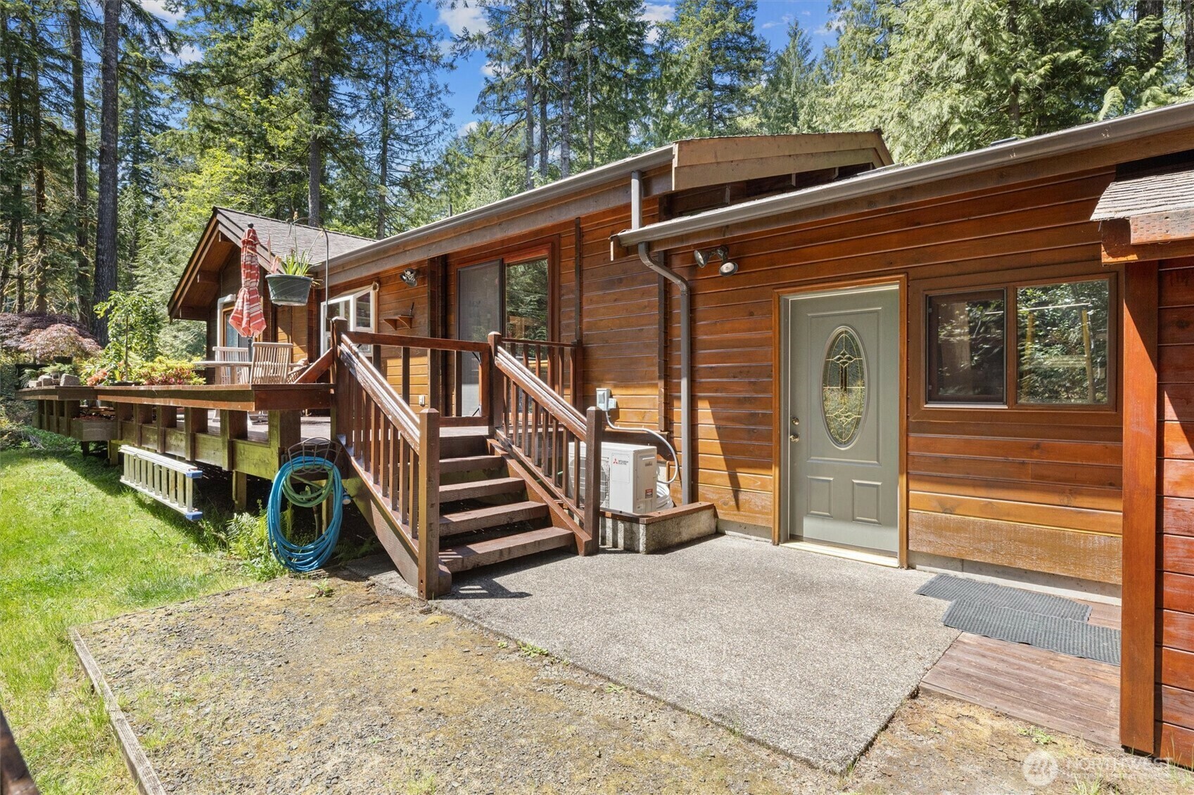 Property Photo: 606 E Pointes Drive W WA 98584