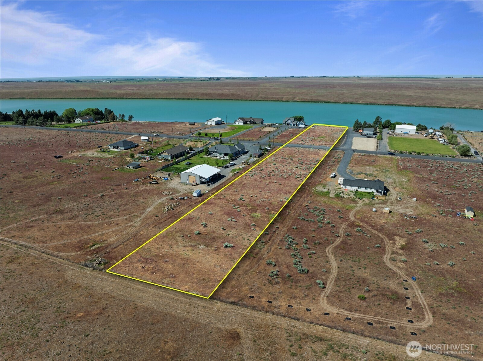 Property Photo: 7416 Stonecrest Road NE WA 98837