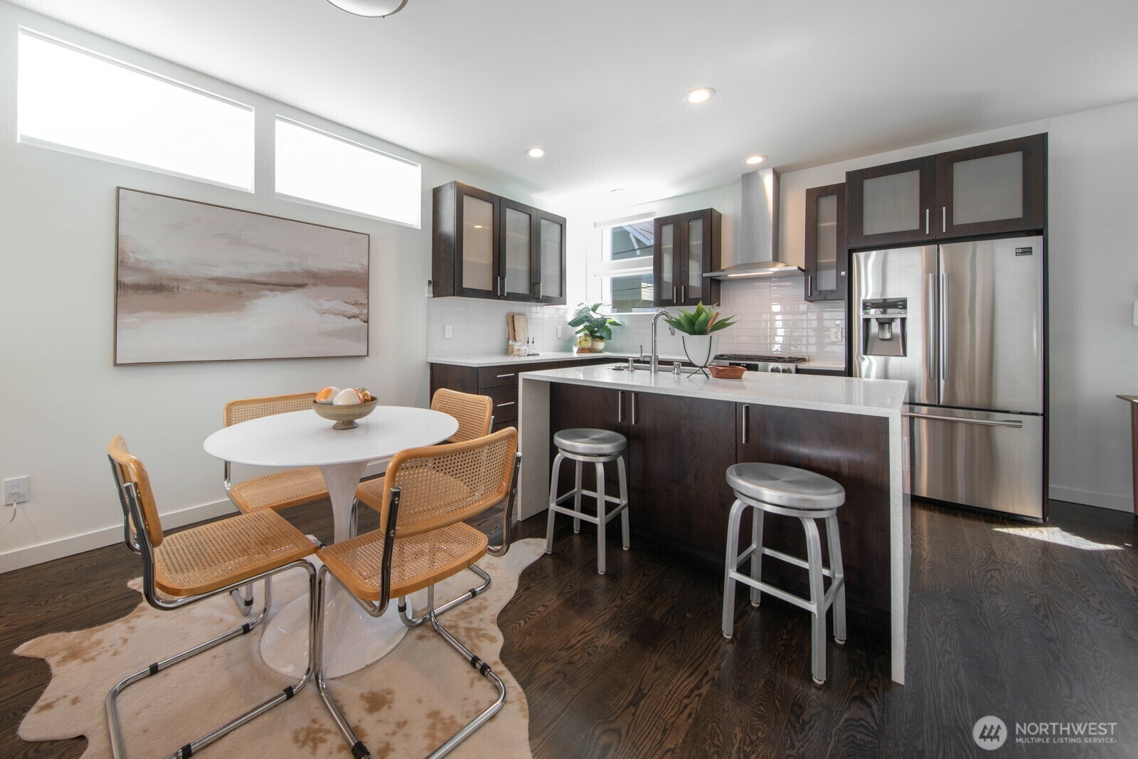 Property Photo:  1136  10th Avenue E B  WA 98102 