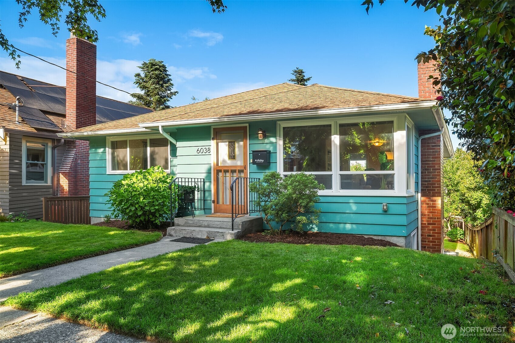 Property Photo:  6038  36th Avenue NE  WA 98115 