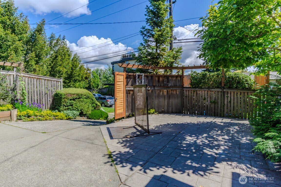 Property Photo: 3002 NW 65th Street WA 98117