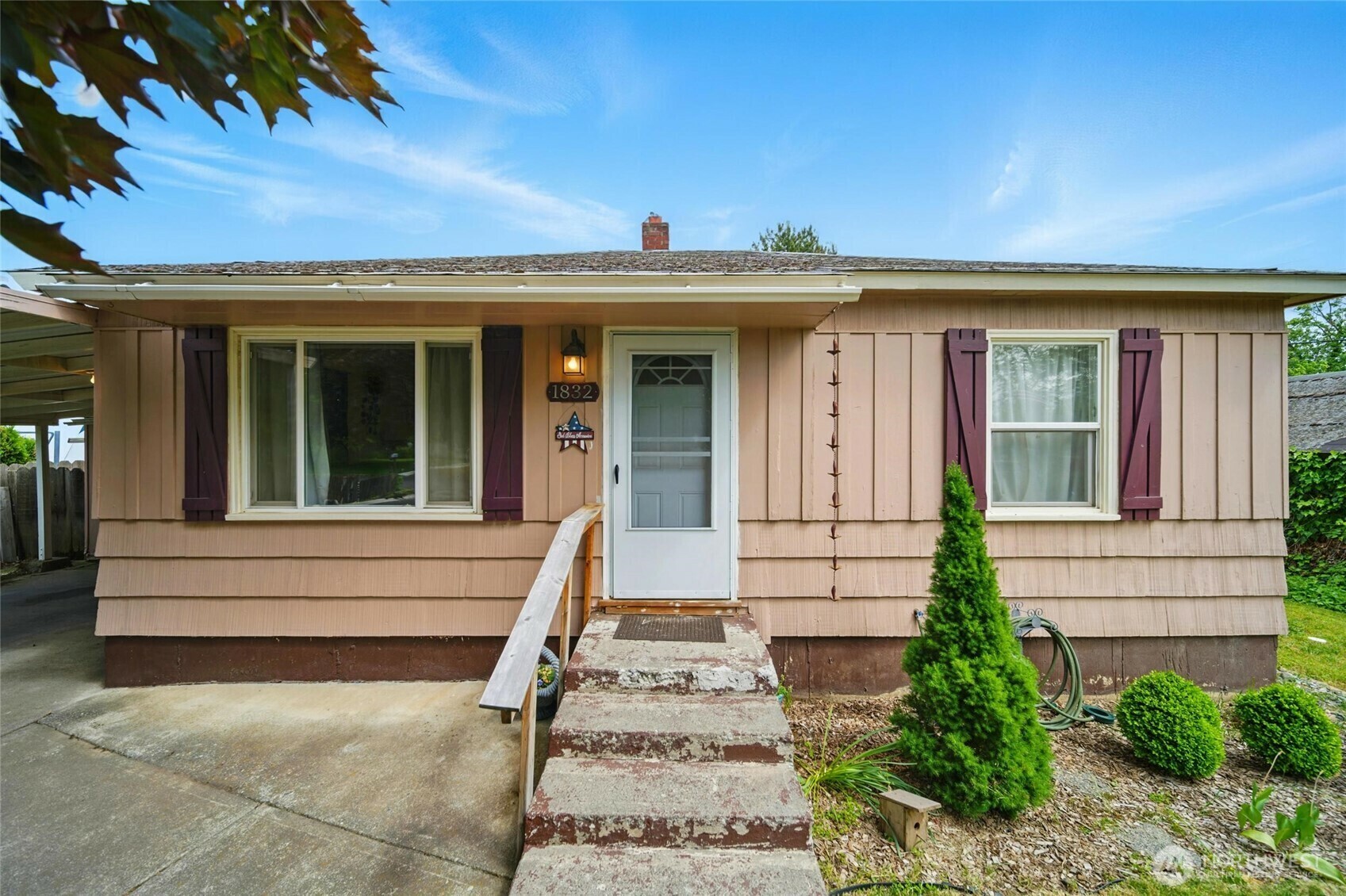 Property Photo: 1832 Celestia Drive WA 99362