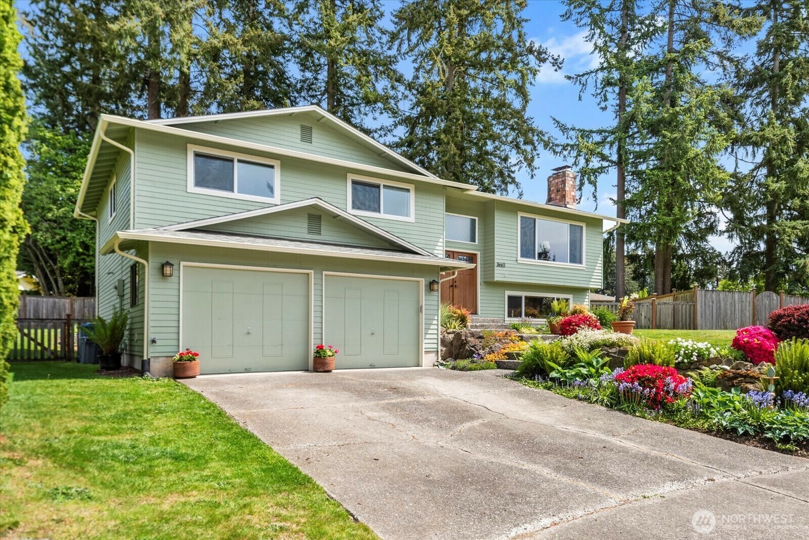 Property Photo:  16611  63rd Avenue W  WA 98037 