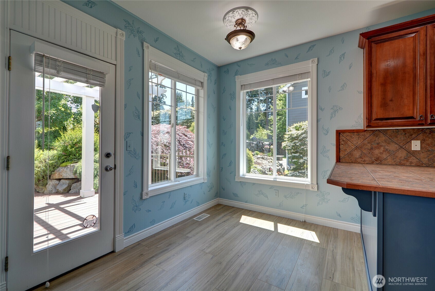 Property Photo: 18423 Hawksview Drive WA 98223