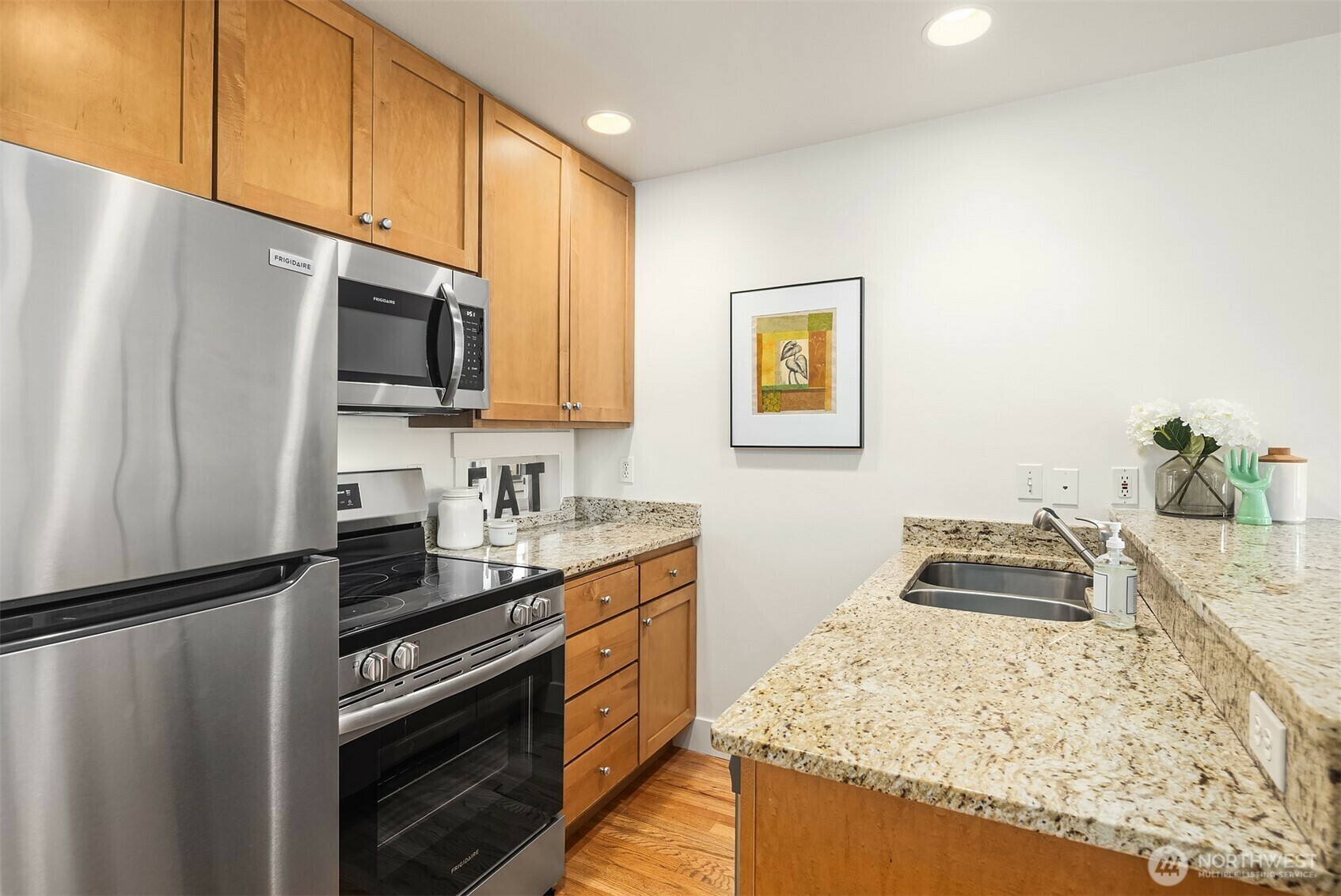 Property Photo:  602 NE 68th Street  WA 98115 