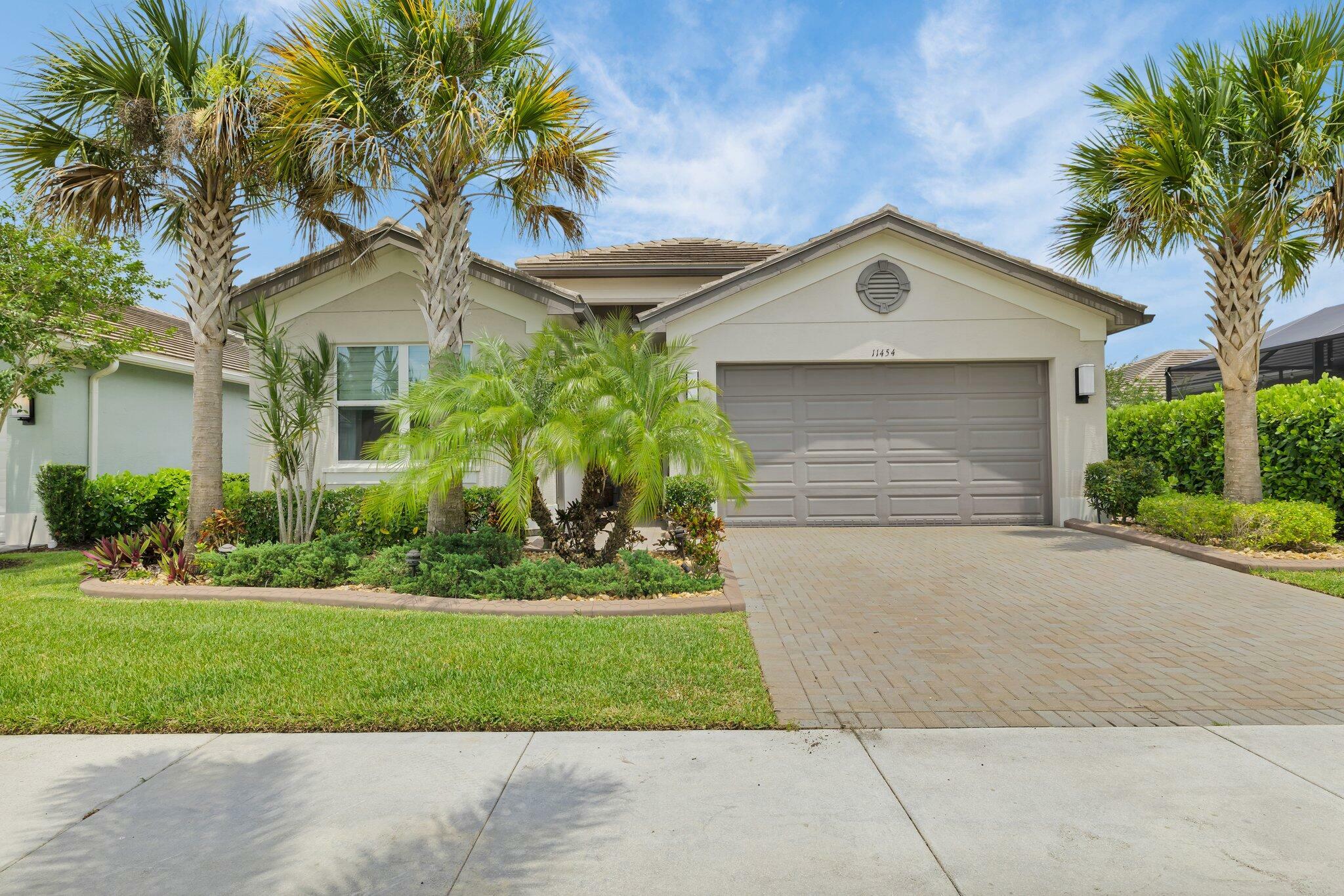 Property Photo: 11454 SW Hawkins Terrace FL 34987
