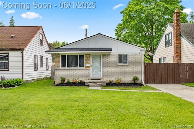 Property Photo: 5908 Gilman Street MI 48135