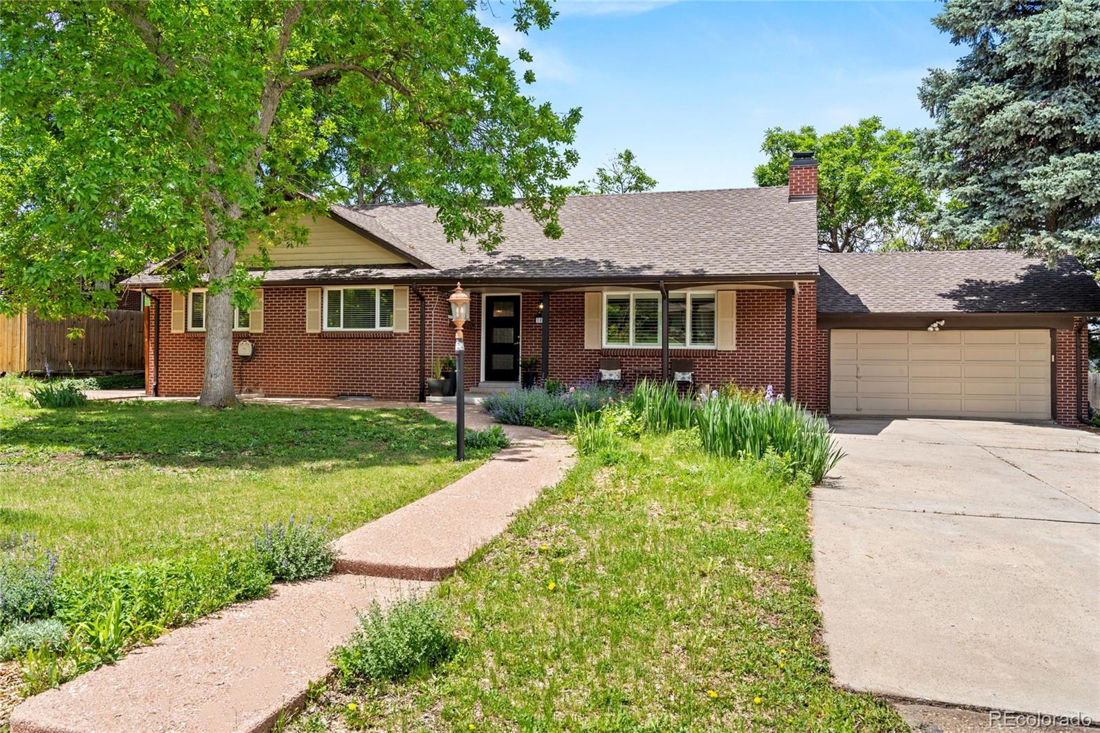 Property Photo: 1475 Kingsbury Court CO 80401